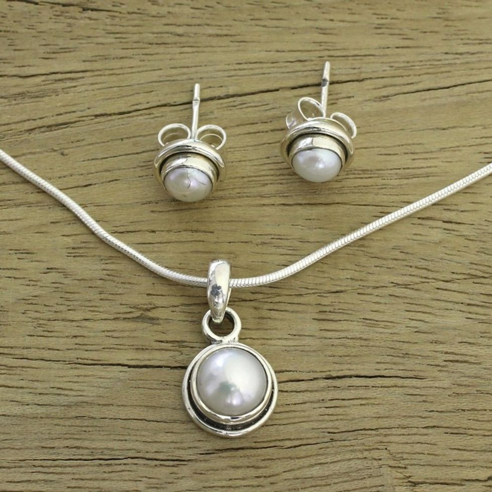 Bridal Pearl Jewelry Set in Sterling Silver 'White Cloud'