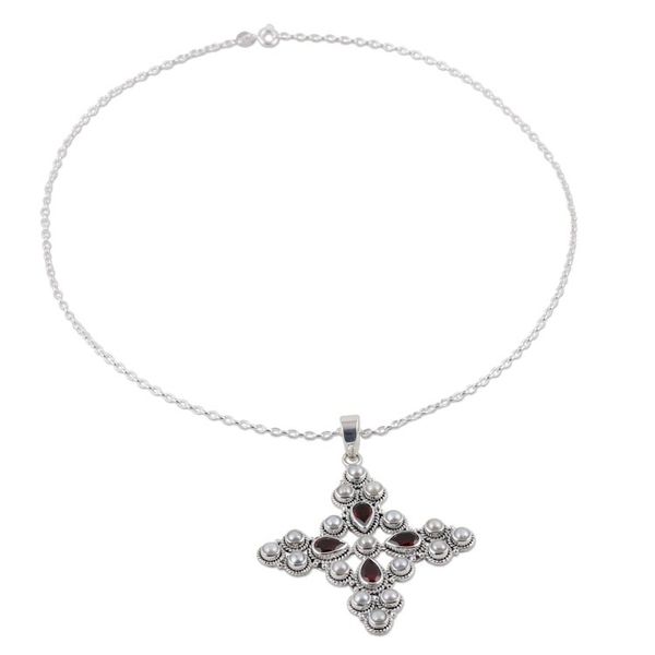 Alternate image for Garnet and Cultured Pearl Pendant Necklace from India Royal Cross