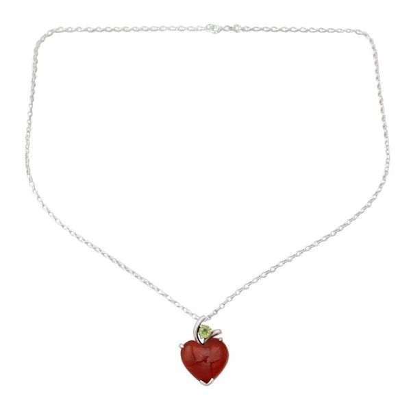 Alternate image for Heart pendant necklace A Sigh of Romance