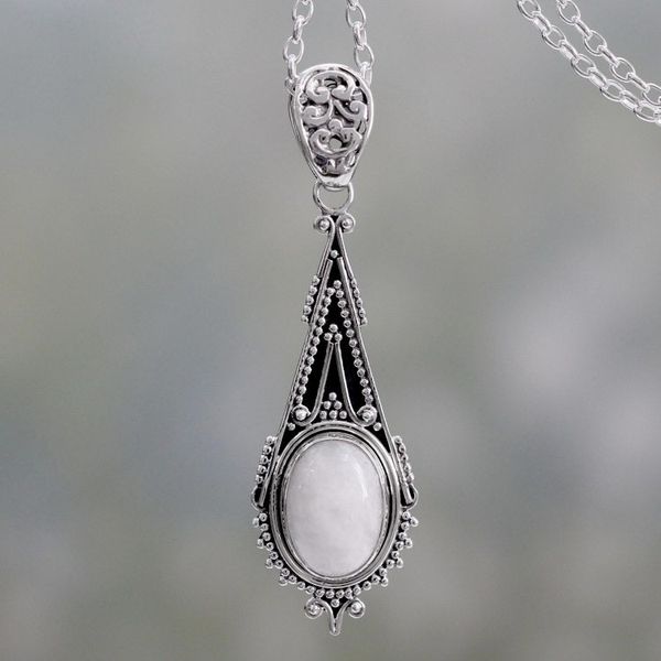 Alternate image for Handcrafted Moonstone Sterling Silver Necklace Moonlight Radiance
