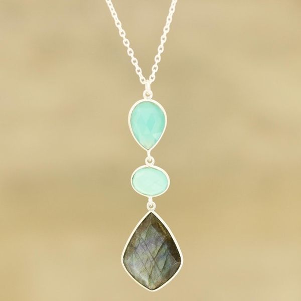 Alternate image for Labradorite and Chalcedony Pendant Necklace from India Aurora Combination