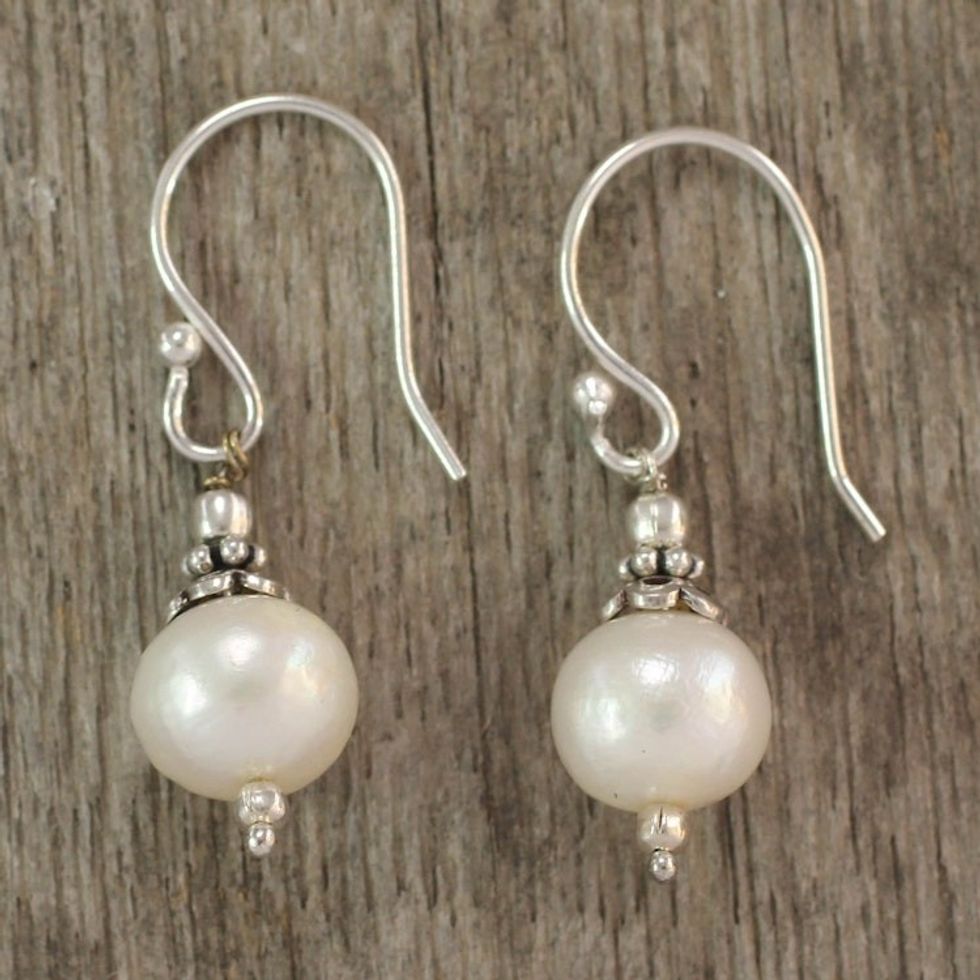 Pearl dangle earrings 'Mumbai Moonlight'