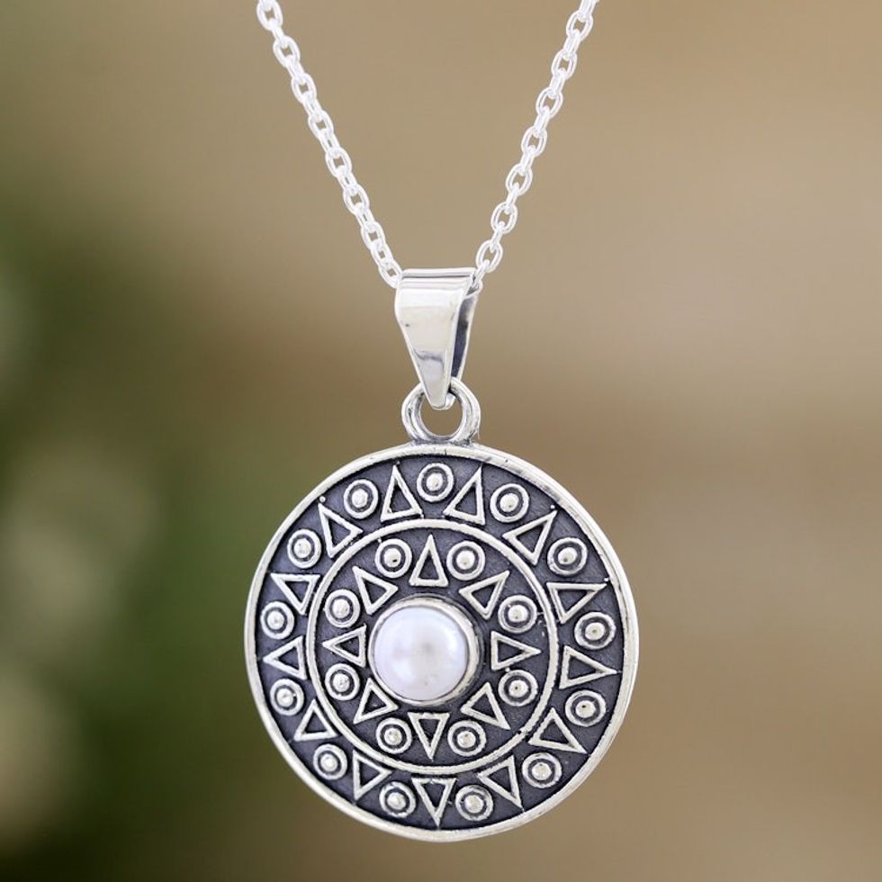 Sterling Silver Pendant Necklace with Lovely Cultured Pearl 'Pure Delight'