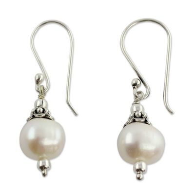 Alternate image for Pearl dangle earrings Mumbai Moonlight