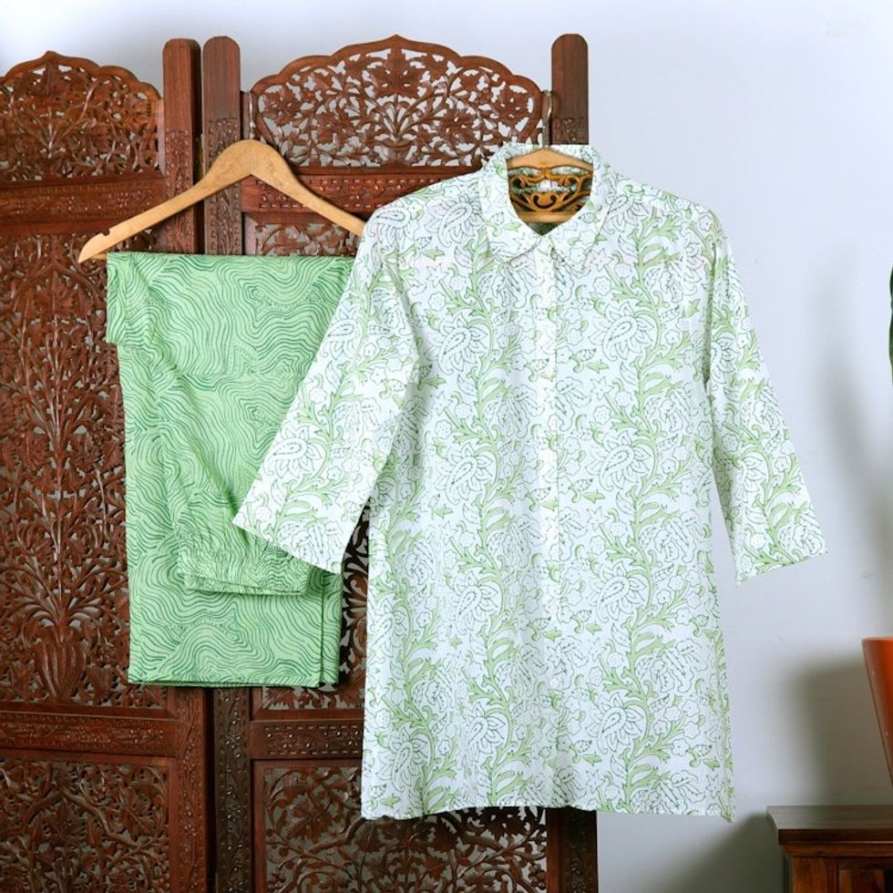 Paisley and Faux-Bois Printed Cotton Pajama Set in Green 'Spring Paisley'