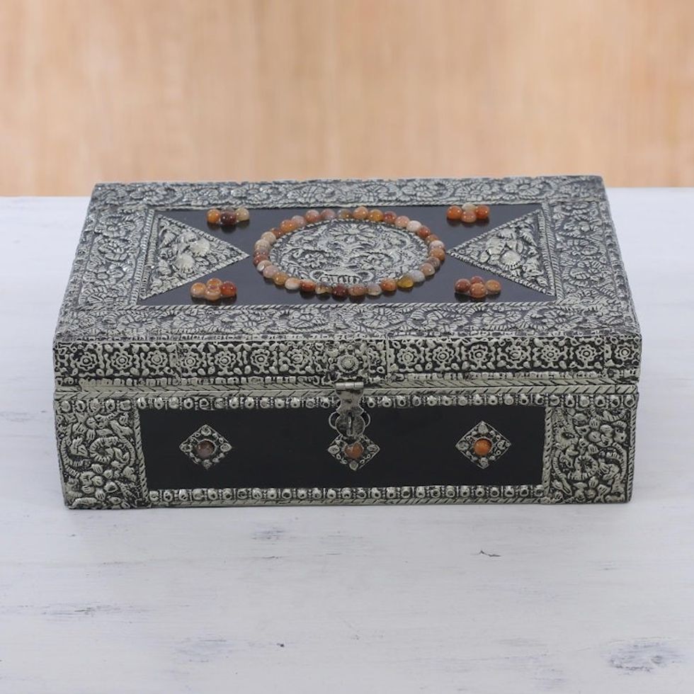 Hand Made Brass Repouss Jewelry Box 'Charisma'