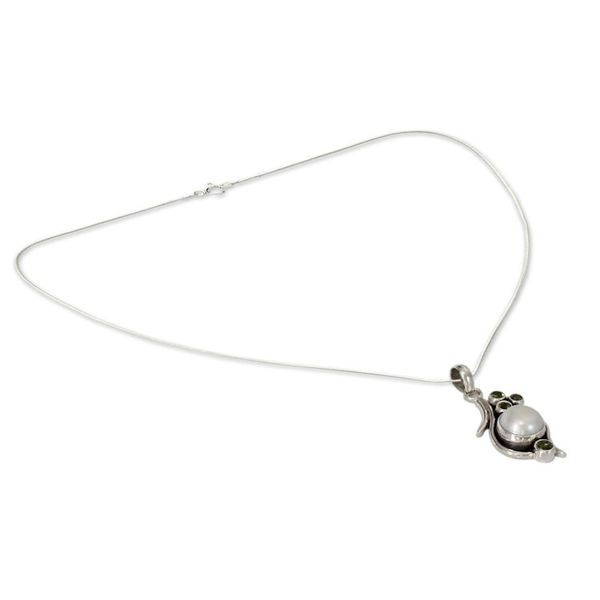 Alternate image for Cultured Pearl Peridot and Sterling Silver Necklace  Sweet Dreams