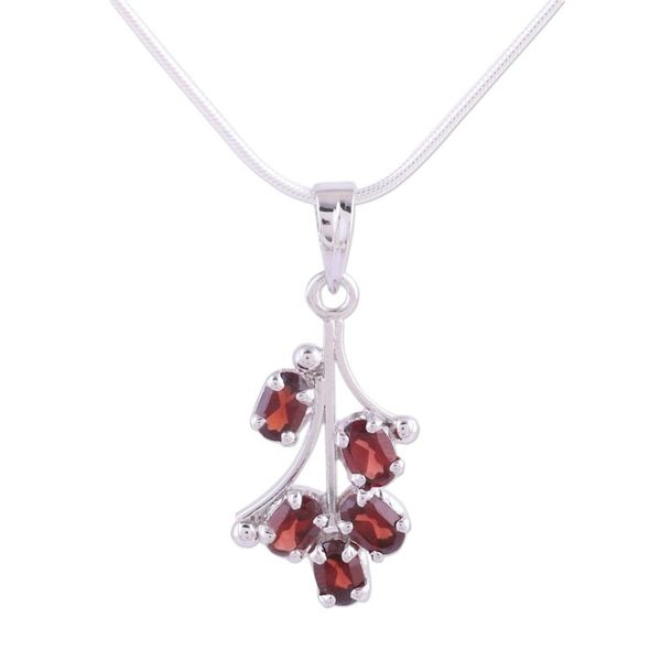 Alternate image for Garnet flower necklace Rosebuds