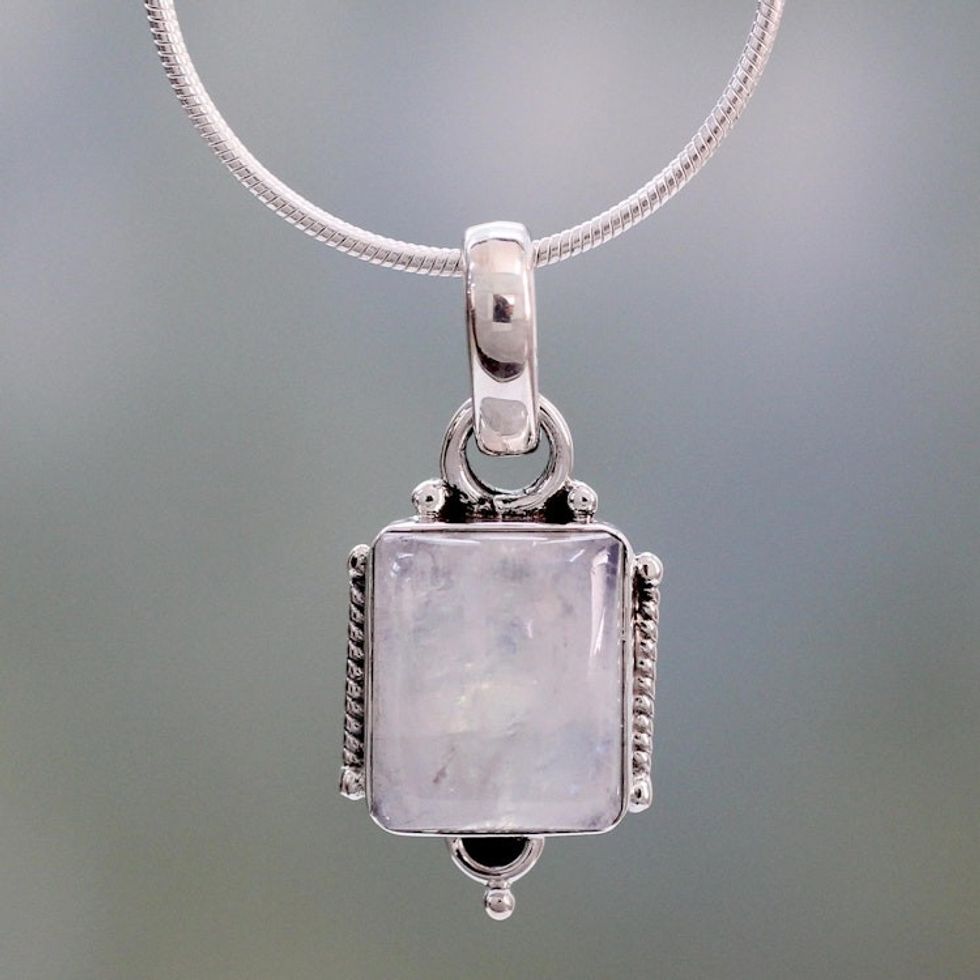 Moonstone pendant necklace 'Rainbow Light'