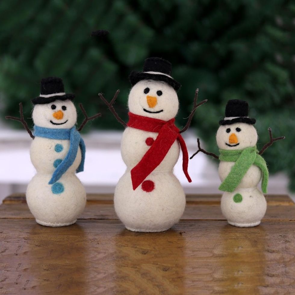 Handcrafted Felt Christmas Decor Set of 3 'Snowman Fun'