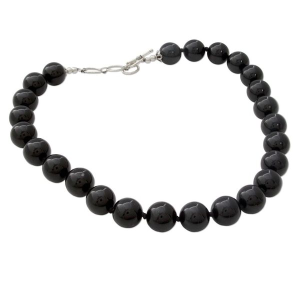 Alternate image for Onyx strand necklace Queen of Shadows