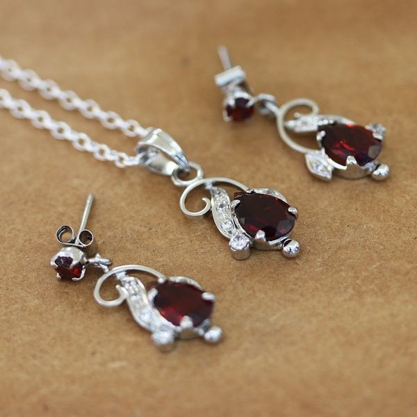 Alternate image for Garnet and Cubic Zirconia Jewelry Set with Classic Motifs Perseverance Realm