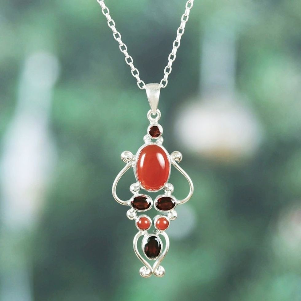 Two-Carat Carnelian and Garnet Pendant Necklace from India 'Romances'