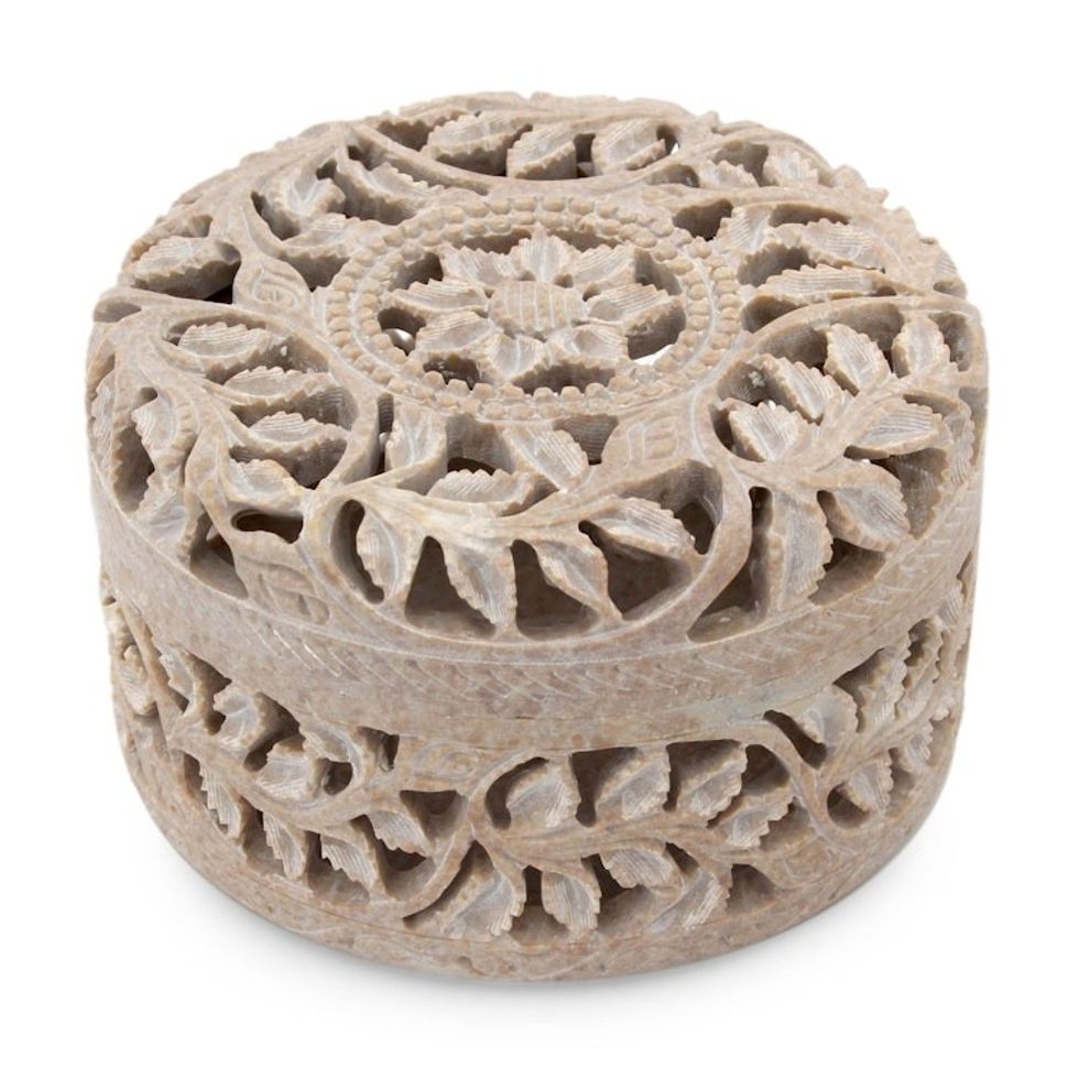 Handmade Jali Soapstone Jewelry Box 'Floral Arabesque'