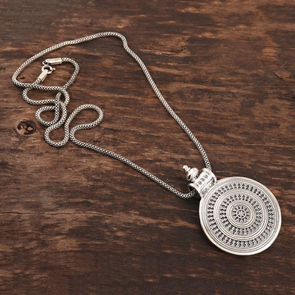 Sterling Silver Medallion Pendant Necklace 'Bold Medallion'