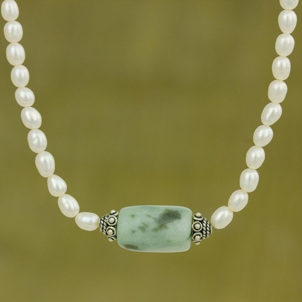 Handcrafted Pearl and Jade Necklace 'Touch of Life'