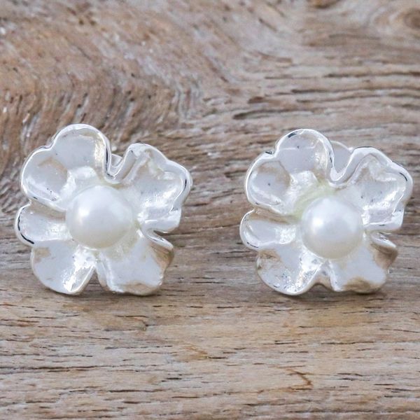 Alternate image for Sterling Silver and Cultured Pearl Stud Earrings Sea Petals