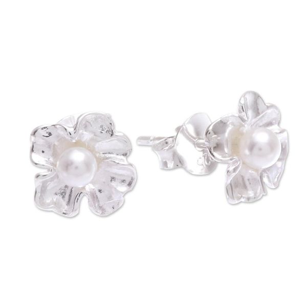 Alternate image for Sterling Silver and Cultured Pearl Stud Earrings Sea Petals