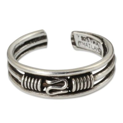 Alternate image for Toe Ring in Sterling Silver Thai Artisan Jewelry Origins