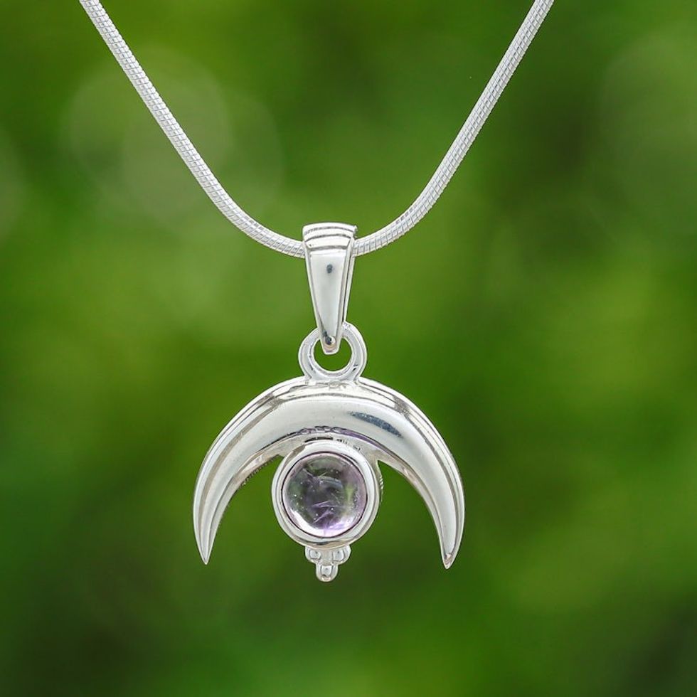 Moon-Shaped Natural Amethyst Pendant Necklace 'Moon on The Garden'