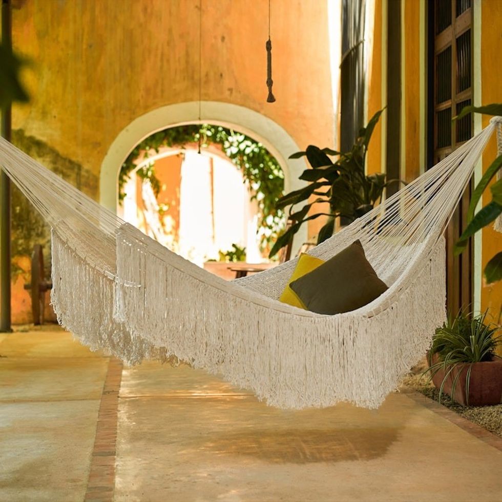 Cotton Hammock in Ivory Double 'Ivory Cascade'