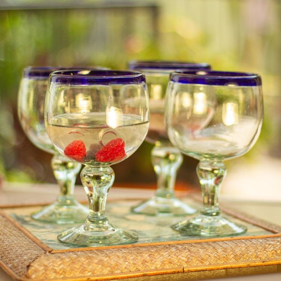Cobalt Blue Rim Hand Blown 18 oz Wine Glasses Set of 4 'Cobalt Kiss'