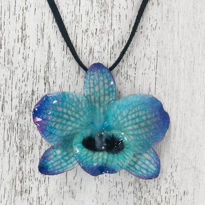 Alternate image for Adjustable Natural Orchid Necklace in Blue from Thailand Natural Feeling in Blue