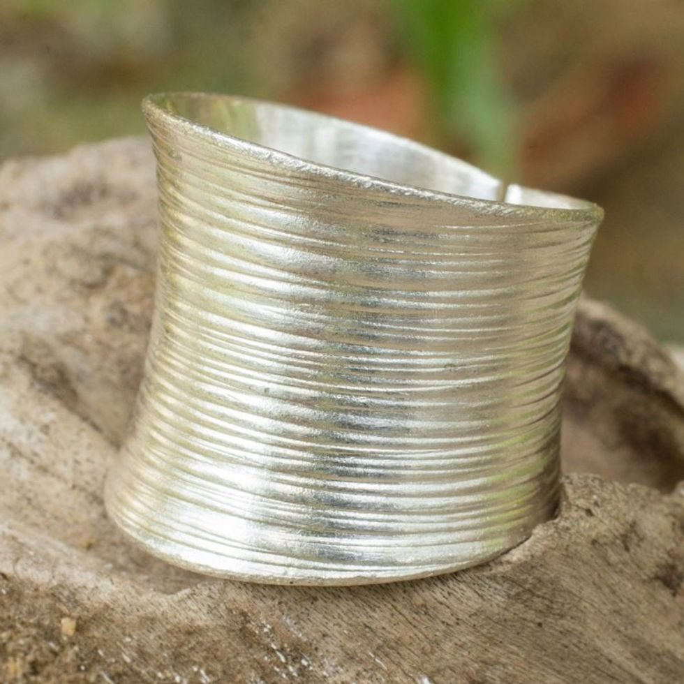 Artisan Crafted Modern Sterling Silver Band Ring 'Whispering Snow'