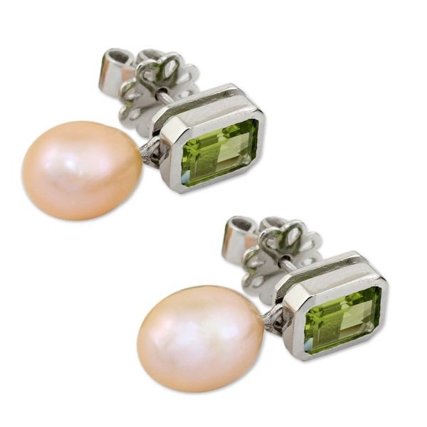 Alternate image for Pearl and Peridot Drop Earrings Attraction