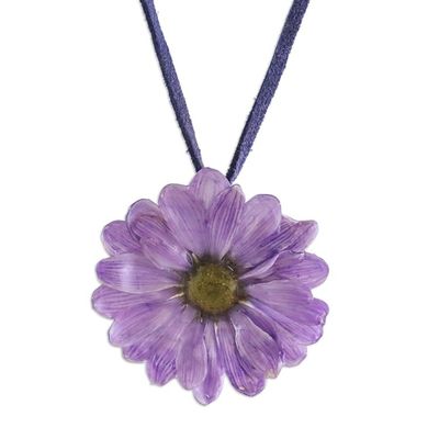 Alternate image for Natural flower necklace World of Violet