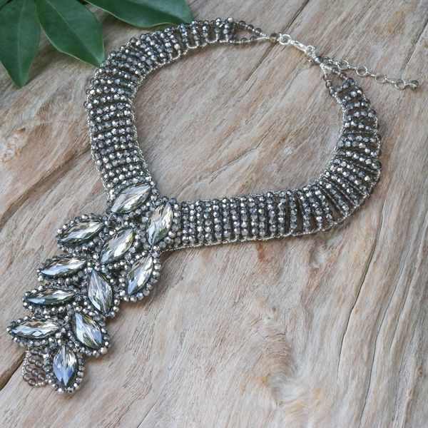 Alternate image for Waterfall Choker Necklace with Glass Beaded Design Black Swan