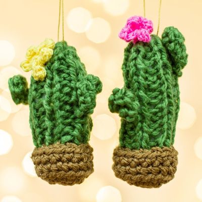 Alternate image for Artisan Crafted Crocheted Cactus Ornaments Pair Saguaro Joy