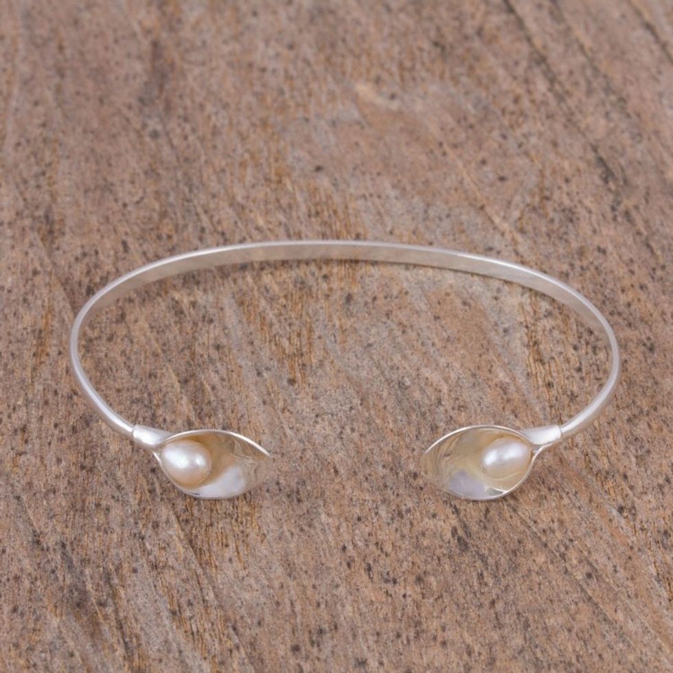 Handcrafted Cultured Pearl Cuff Bracelet from Mexico 'Purity and Elegance'