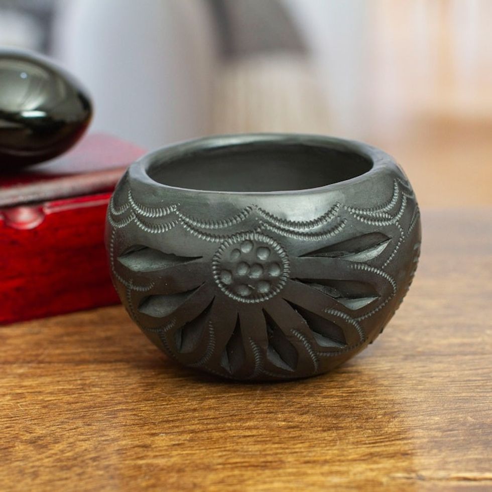 Handcrafted Barro Negro Flower Pot from Mexico 'Traditional Bloom'