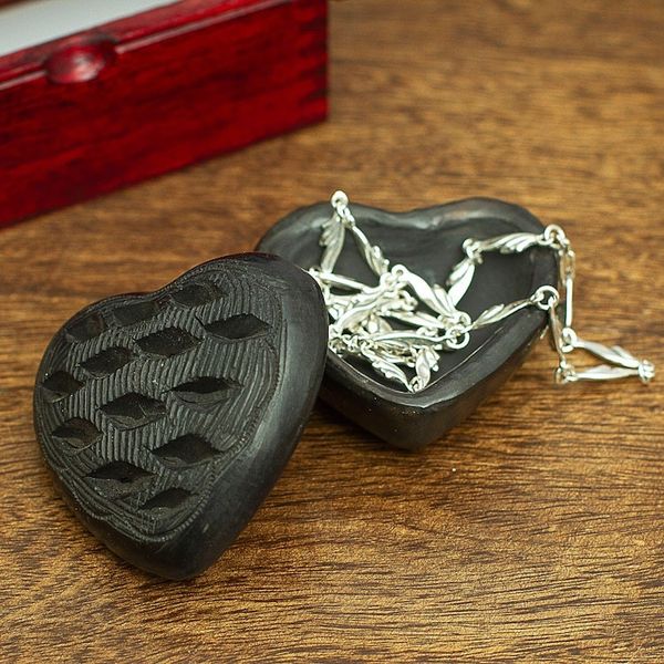 Alternate image for Barro Negro Black Ceramic Mini Jewelry Box Crafted in Mexico Heart Flakes