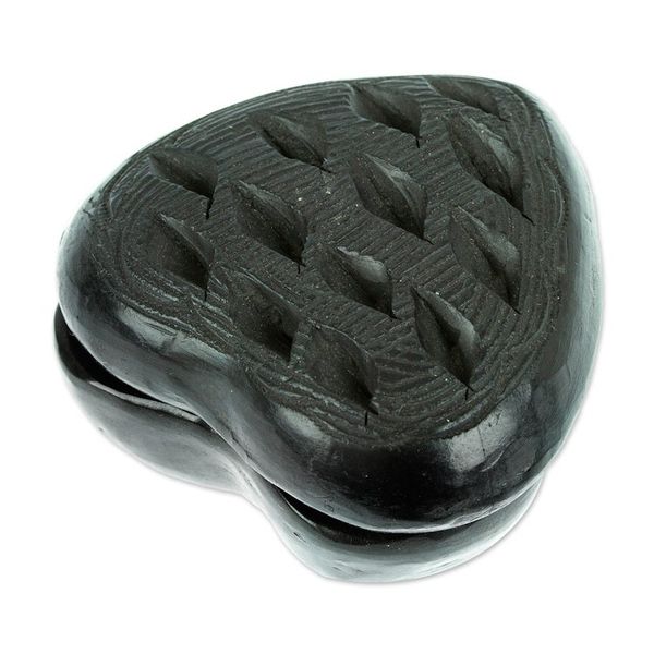 Alternate image for Barro Negro Black Ceramic Mini Jewelry Box Crafted in Mexico Heart Flakes