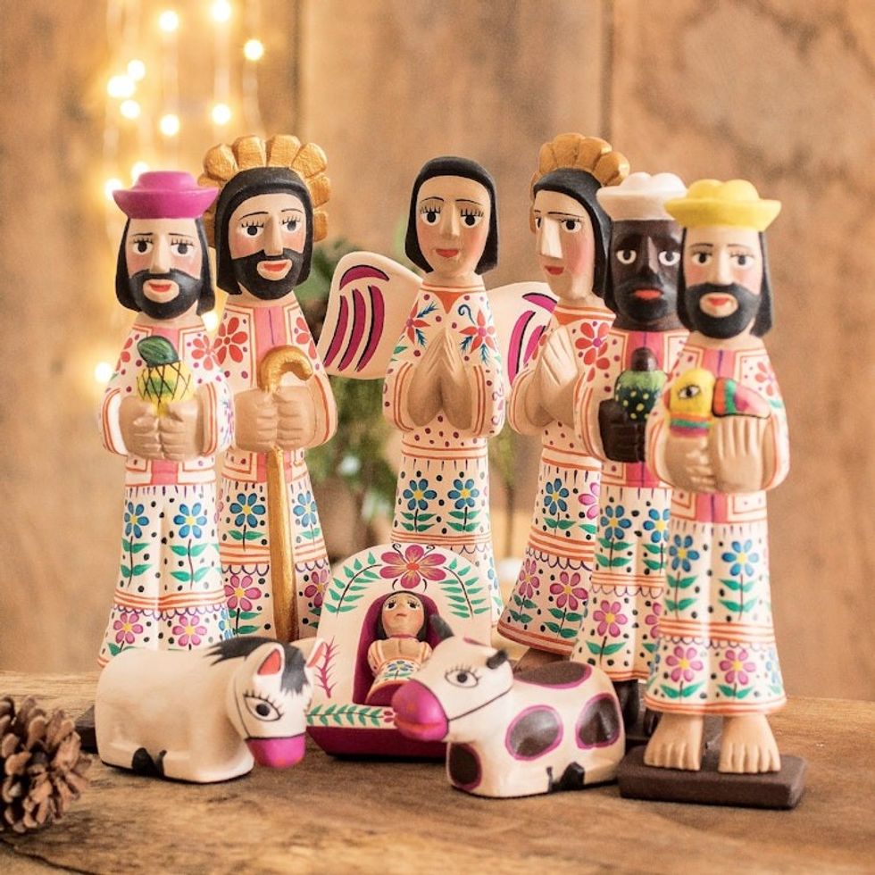 10-piece Nativity Scene Hand-carved Wood from Guatemala 'Holy Gifts'