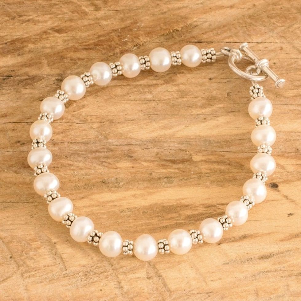 Cream Cultured Pearl Beaded Bracelet from Costa Rica 'Marine Victory'