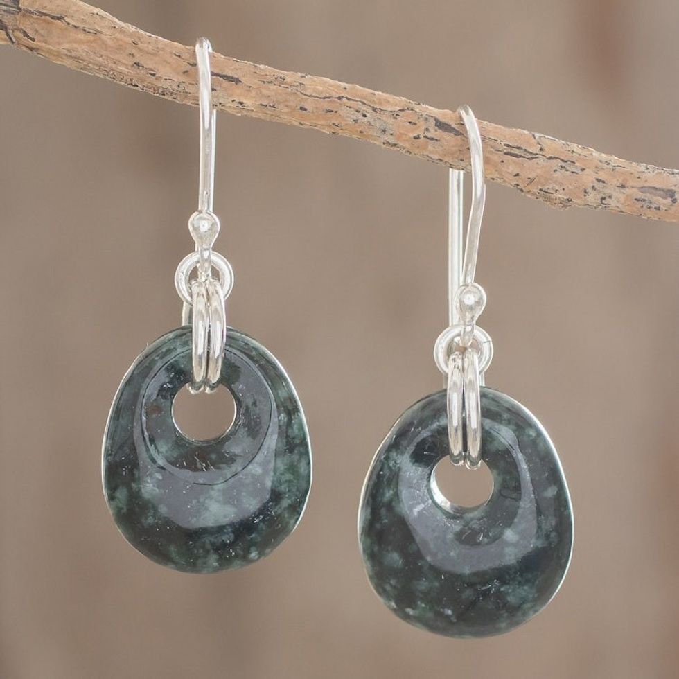 Jade dangle earrings 'Green Jaguar Night'