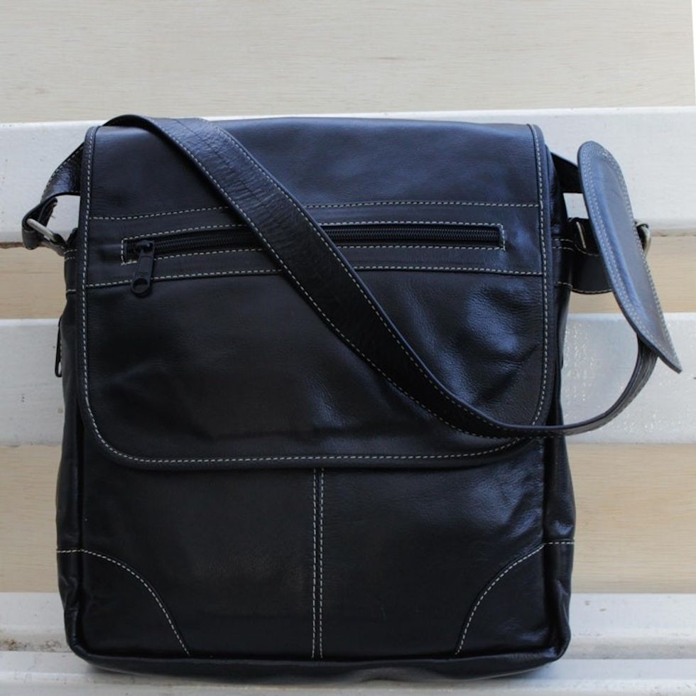 Handcrafted Leather Messenger Bag in Black from Brazil 'Casual Traveler'