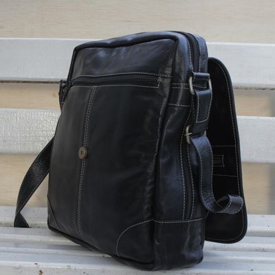 Alternate image for Handcrafted Leather Messenger Bag in Black from Brazil Casual Traveler