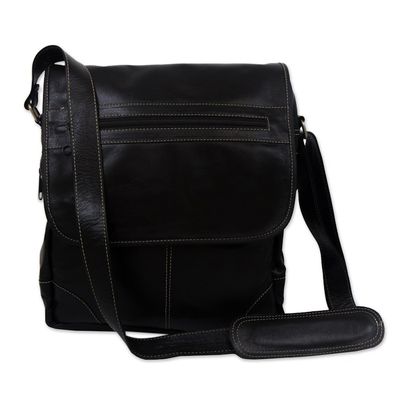 Alternate image for Handcrafted Leather Messenger Bag in Black from Brazil Casual Traveler