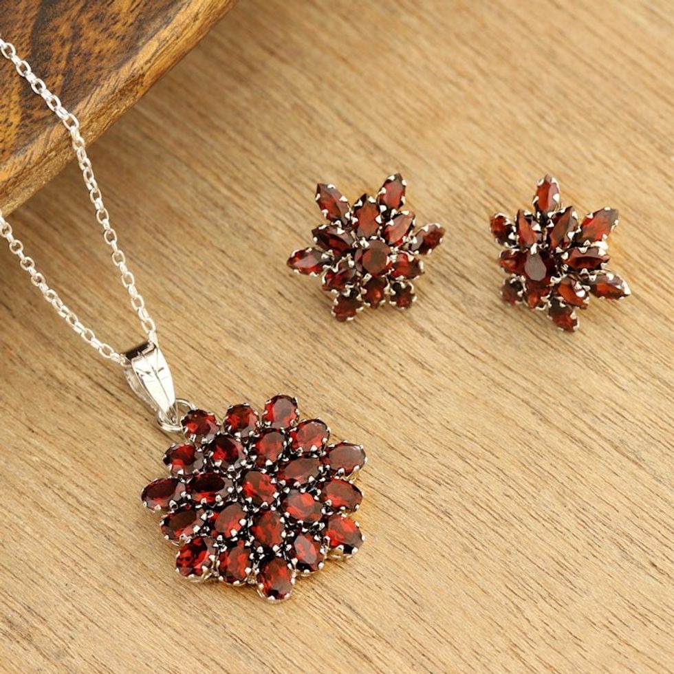 Hand Made Sterling Silver Garnet Pendant Necklace India 'Red Sunflower'