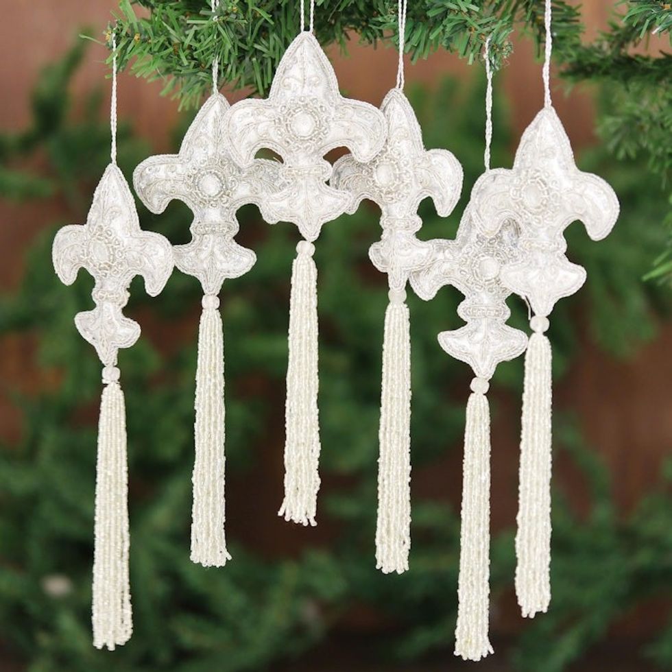 Beaded ornaments Set of 6 'Fleur-de-Lis'