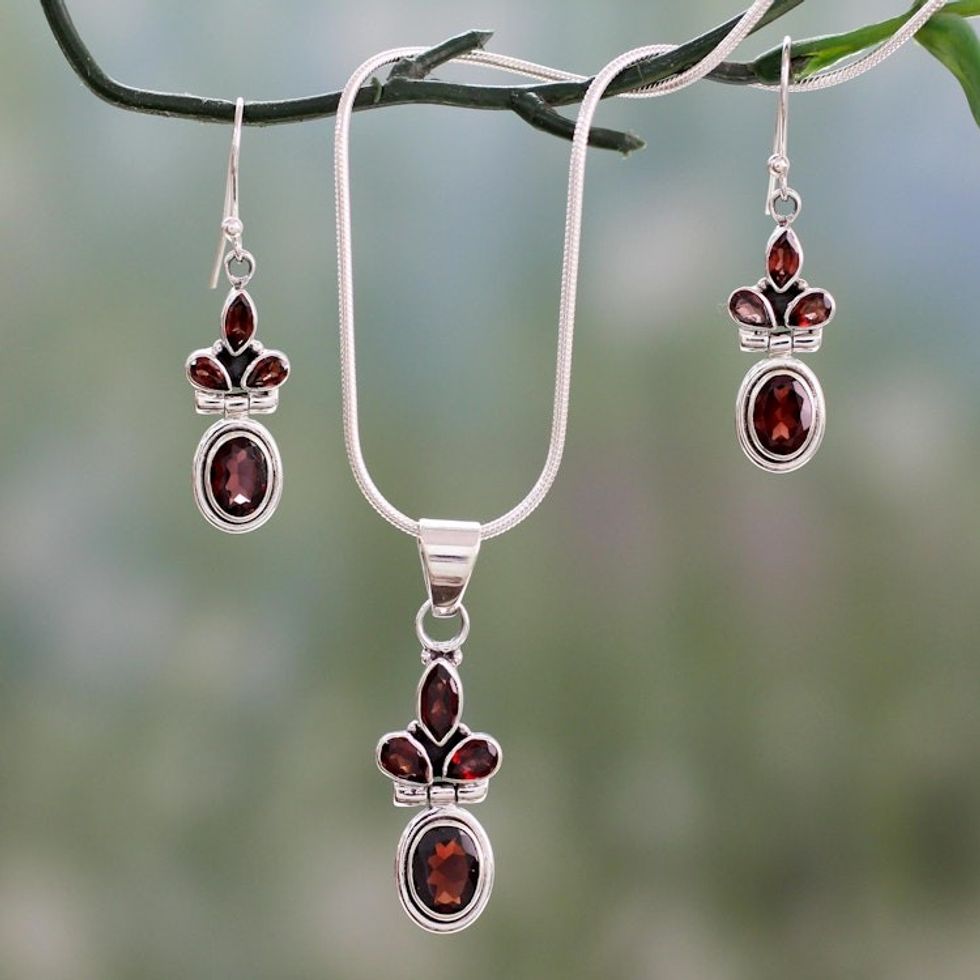 Garnet Earrings and Necklace Jewelry Set 'Eternal Passion'
