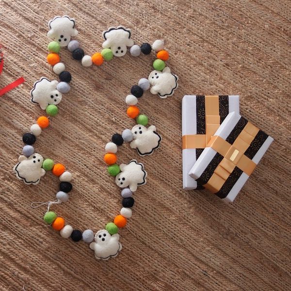 Alternate image for Halloween-Themed Wool Felt Garland with Ghost Motifs Spooky Sweetness