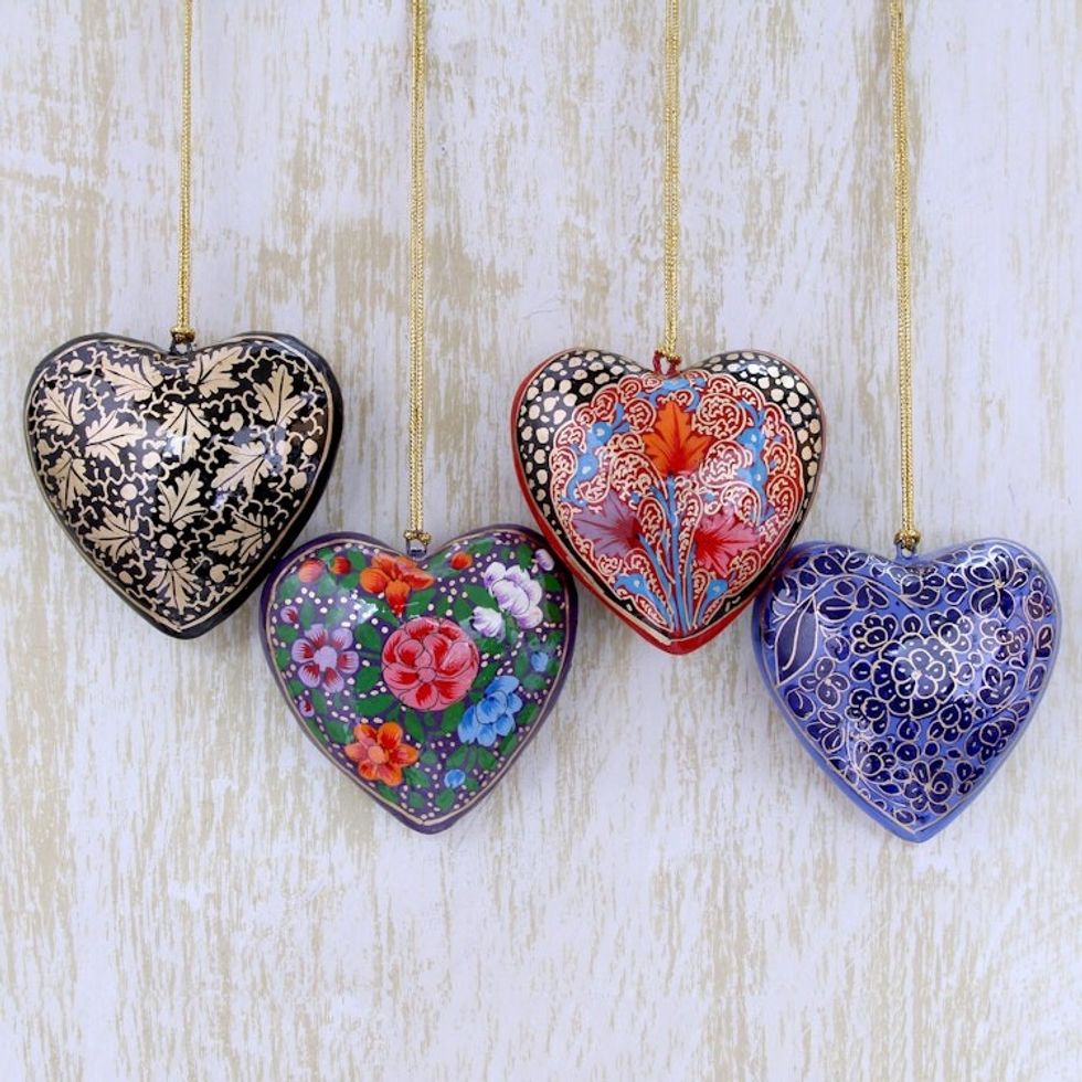 4 Floral Hearts Artisan Crafted Papier Mache Ornaments Set 'Season of Love'