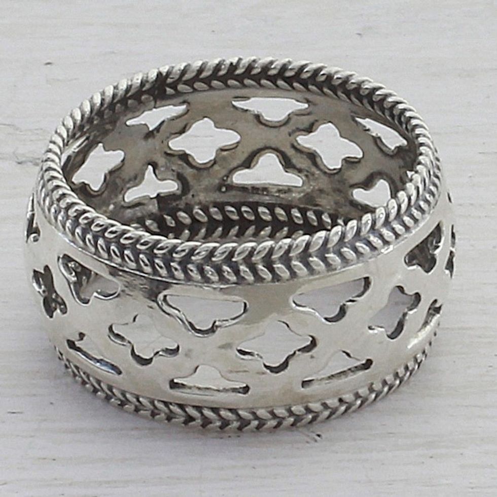 Artisan Crafted Sterling Silver Indian Jali Motif Band Ring 'Jali Stars'