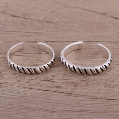 Alternate image for Sterling Silver Toe Rings with Tiger Stripe Design Pair Uncaged