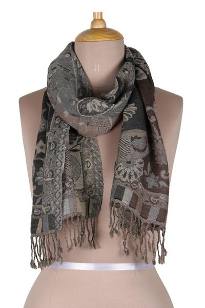 Alternate image for Grey Paisley-Patterned Wool Scarf Grey Symphony